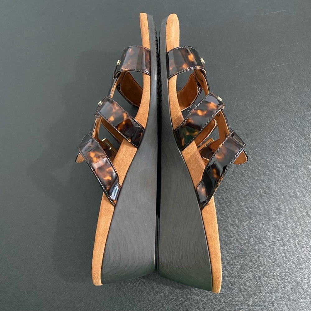 New Vionic Radia Wedge Heel Sandals Size 10 Tortoise Shell Black Brown Ajustable - Picture 8 of 13
